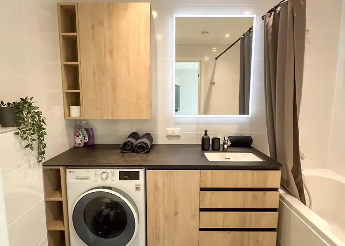 Cozy Top-floor In Tallinn