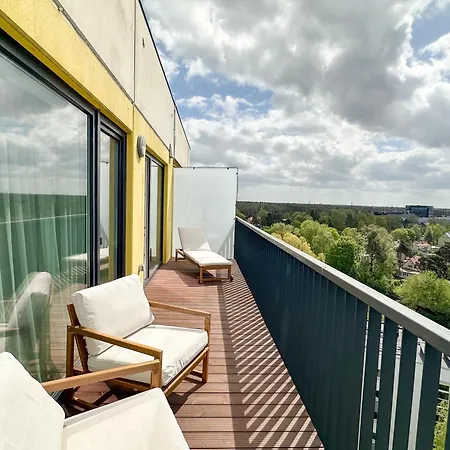 Cozy Top-floor In Apartman